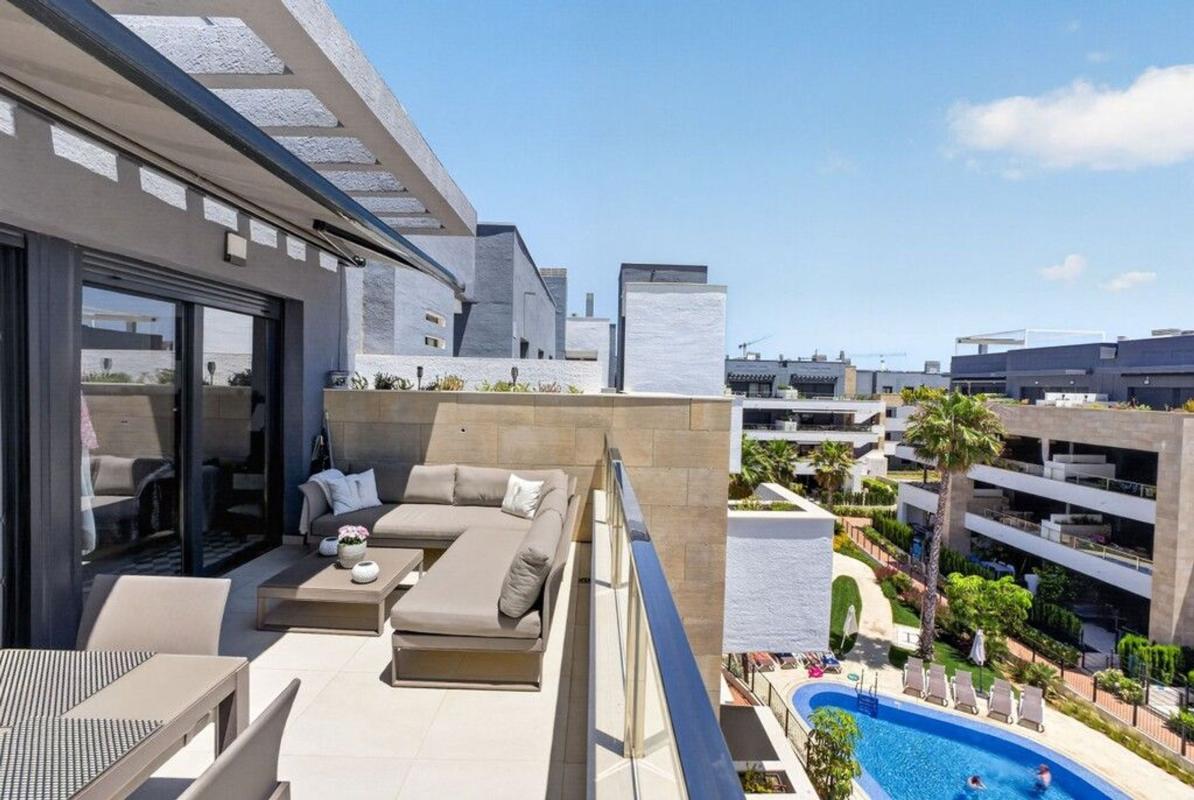 Penthouse sale in Ático en Playa Flamenca, Orihuela, Orihuela photo 1