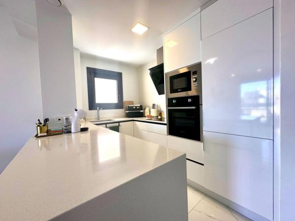 Venta de piso en Piso en Urbanización V Martín Valencia, Villamartín, Orihuela, Orihuela
thumbnail 1