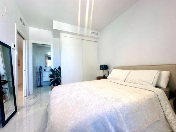 Venta de piso en Piso en Urbanización V Martín Valencia, Villamartín, Orihuela, Orihuela
 photo 4