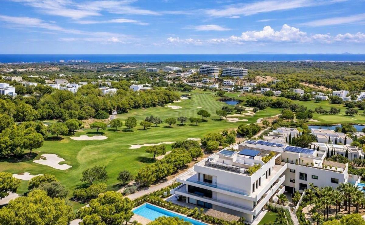 Venta de piso en Piso en Las Colinas Golf, Orihuela, Orihuela
photo 1