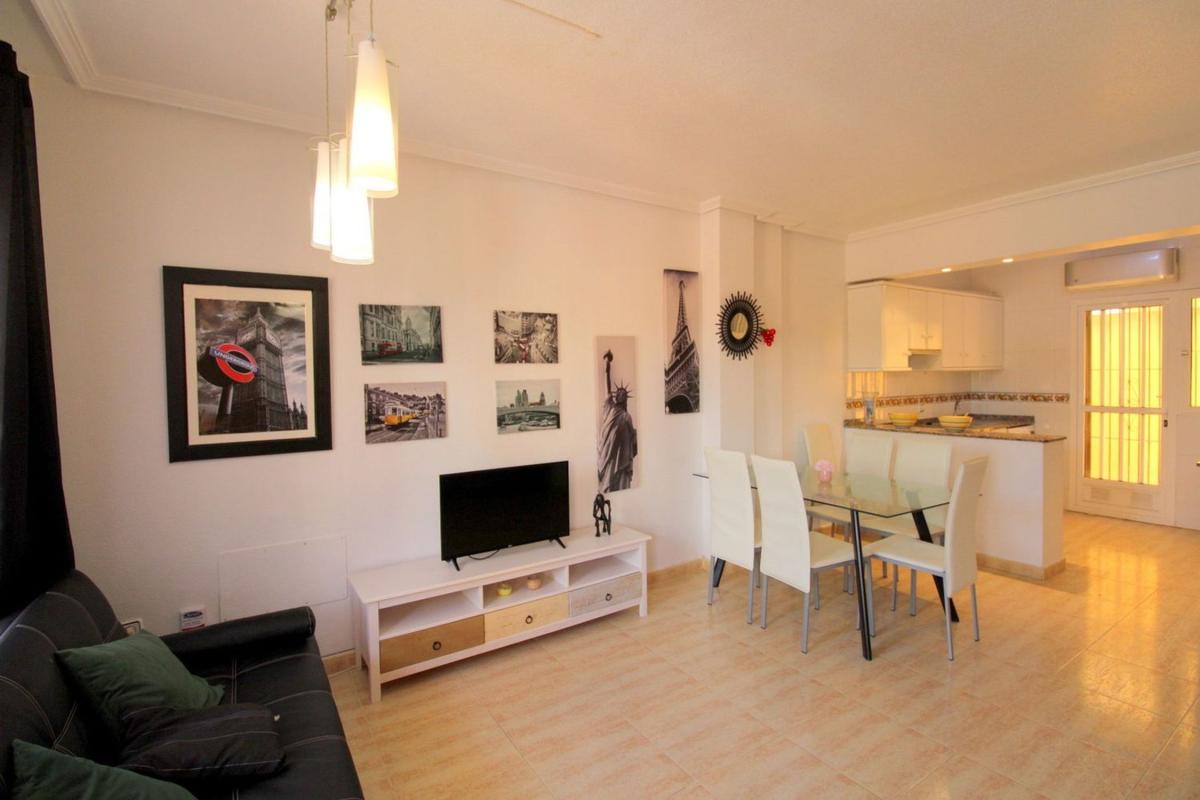 Sprzedaż szeregowego domku w Chalet adosado en Aguamarina, Orihuela , Orihuela photo 3