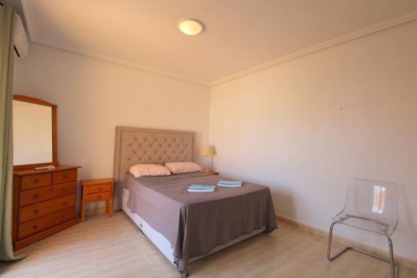 Dom szeregowy na sprzedaż w  Chalet adosado en Aguamarina, Orihuela , Orihuela photo 4