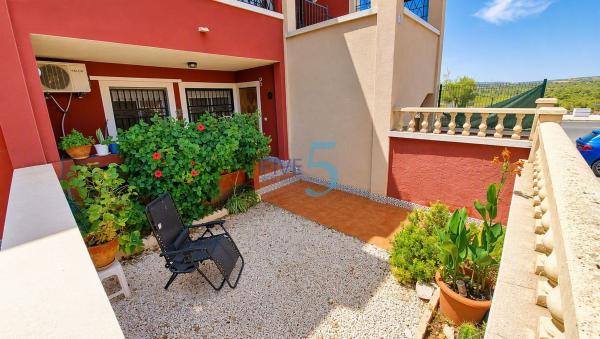 Квартира на продажу на Piso en Zona Lago - Los Almendros, Orihuela, Ориуэла photo 1