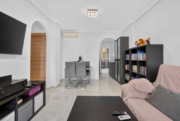 Sale of flat in Piso en Deportiva, 5, Montepinar-La Aparecida-Raiguero, Orihuela, Orihuela
 photo 1