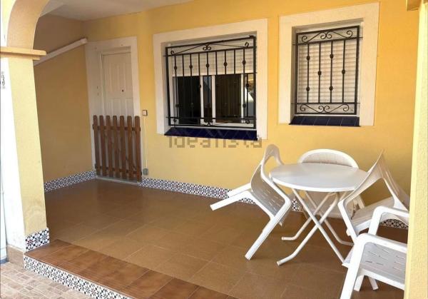 Venta de piso en Piso en Calle Lagunas de Ruidera, 648, Zona Lago - Los Almendros, Orihuela, Orihuela
 photo 4