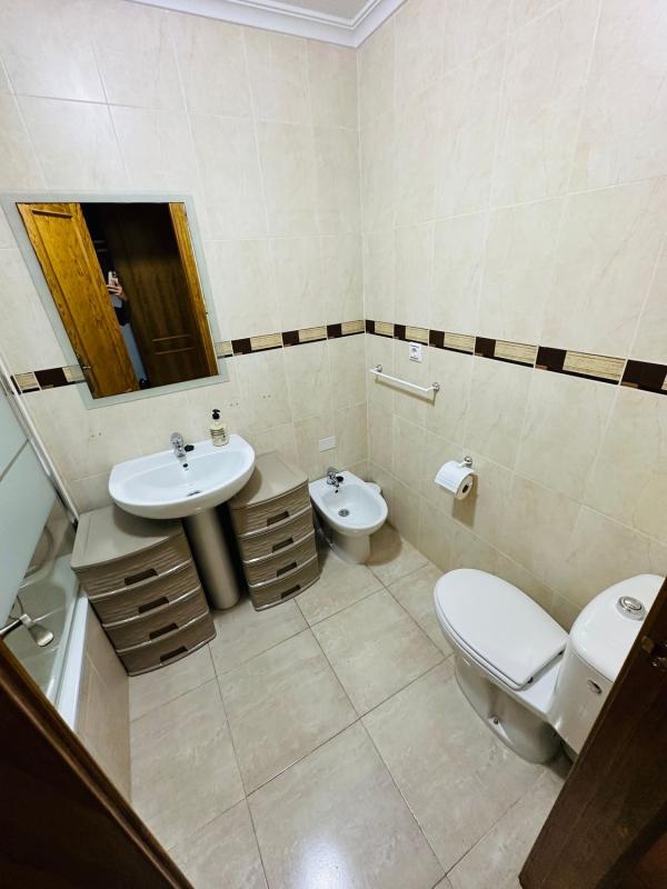 Продажа отдельного шале в  Casa o chalet independiente en Calle Laguna de Gallocanta, 195, Zona Lago - Los Almendros, Orihuela, Ориуэла photo 5