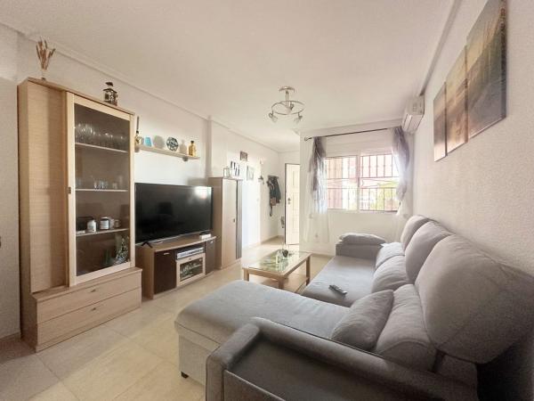 Sale of flat in Piso en Calle Lago Bañolas, 24, Zona Lago - Los Almendros, Orihuela, Orihuela
 photo 4