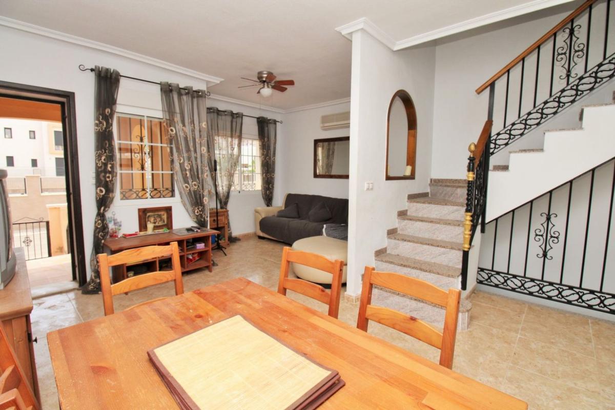 Sprzedaż szeregowego domku w Casa o chalet en Villamartín, Orihuela , Orihuela photo 5
