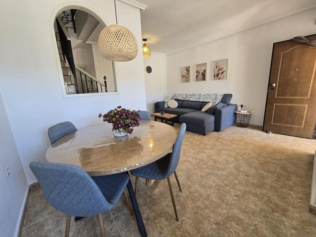 Sprzedaż szeregowego domku w Chalet adosado en Calle Navia, 338, Villamartín, Orihuela , Orihuela photo 3