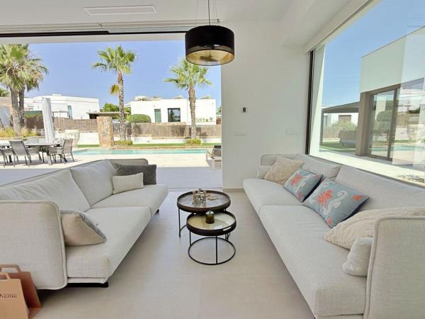 Chalet wolnostojący na sprzedaż w Casa o chalet independiente en Calle Peña del Águila s/n, Las Colinas Golf, Orihuela, Orihuela thumbnail 1