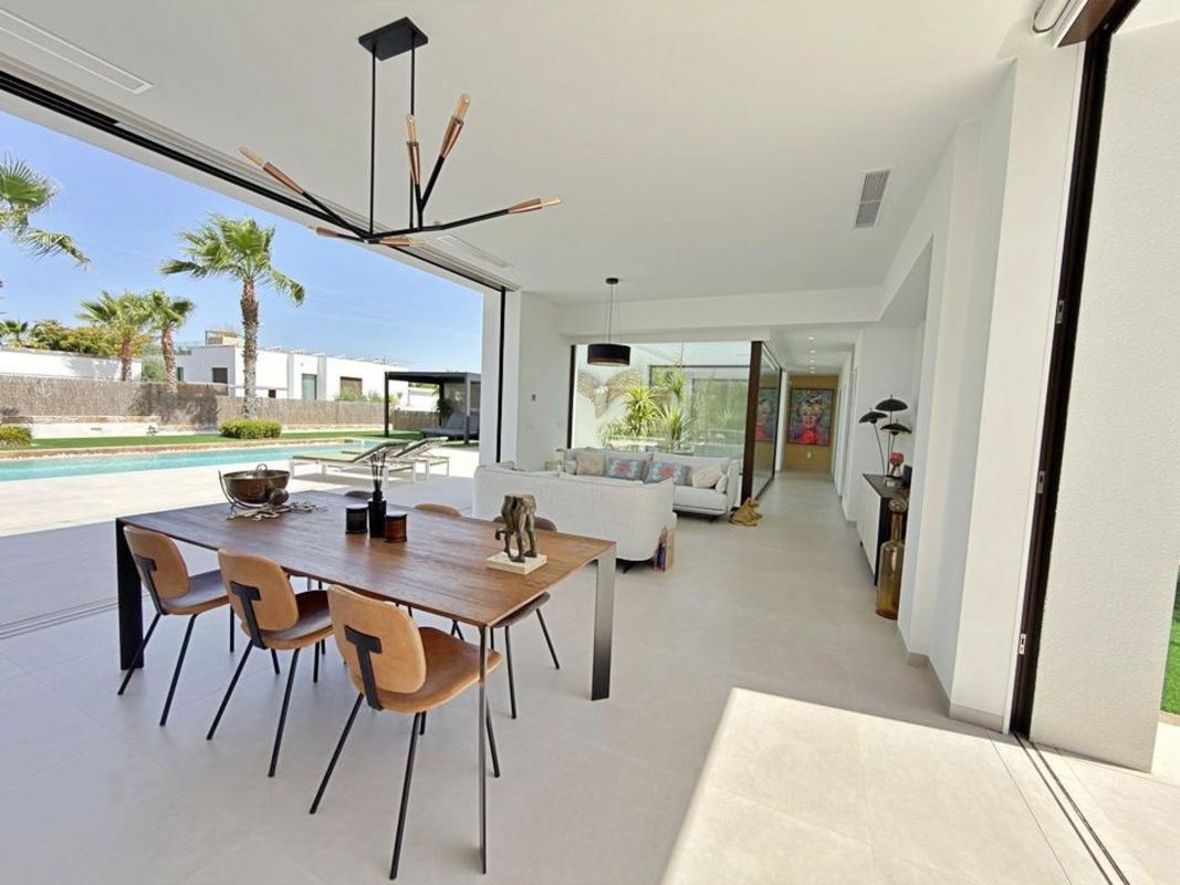 Sprzedaż niezależnego domku jednorodzinnego w Casa o chalet independiente en Calle Peña del Águila s/n, Las Colinas Golf, Orihuela, Orihuela photo 5