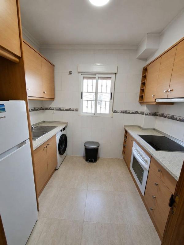 Sale of apartment in Piso en Zona Lago - Los Almendros, Orihuela, Orihuela
photo 5
