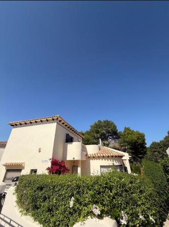 Chalet adosado en venta en Chalet adosado en Ramblas La R-1, 20, Las Ramblas, Orihuela , Orihuela thumbnail 1