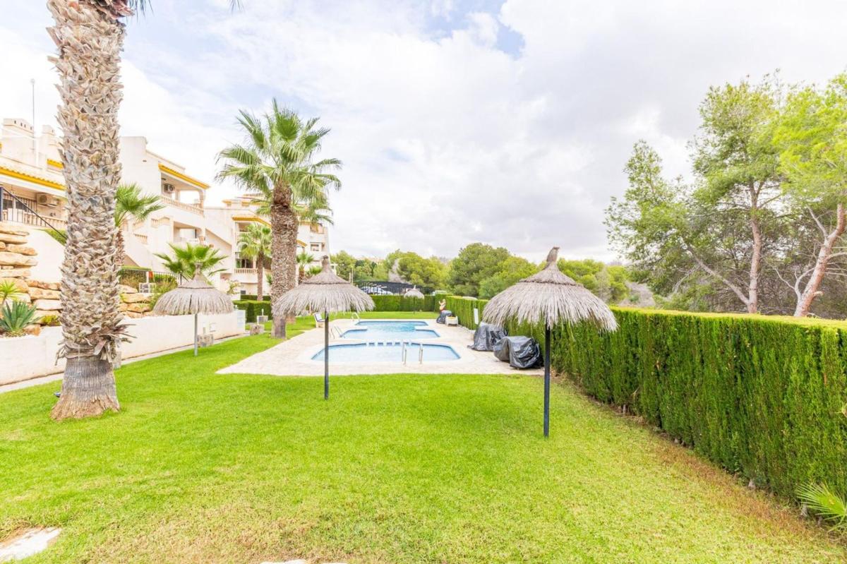 Sale of apartment in Piso en Avenida Ramblas de Oleza s/n, Las Ramblas, Orihuela, Orihuela
photo 1