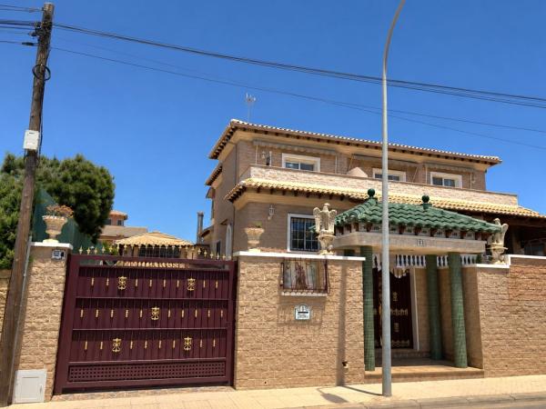 Casa o chalet independiente en Aguas Nuevas, Torrevieja photo 1