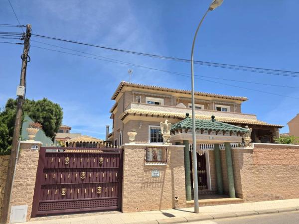Casa o chalet independiente en Aguas Nuevas, Torrevieja photo 1
