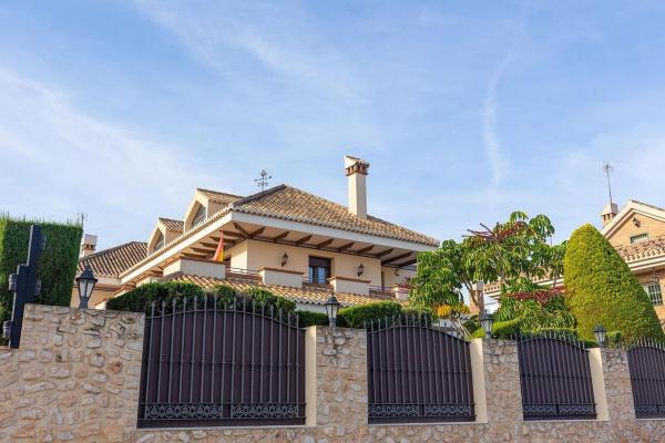 Casa o chalet independiente en Calle Mar Negro, La Veleta, Torrevieja photo 3