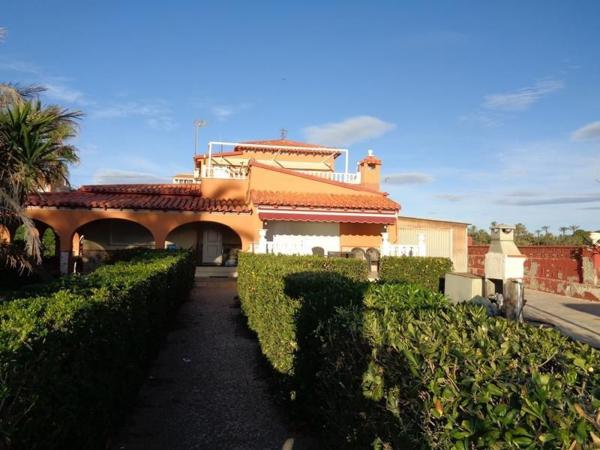 Casa o chalet independiente en Avenida Roentgen, Playa de los Locos, Torrevieja photo 3