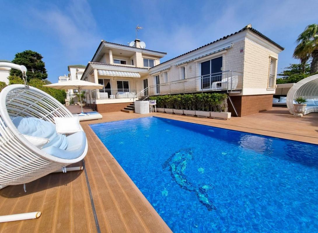 Продажа отдельного шале в Casa o chalet en Cañada del Molino, Torrevieja, Торревьеха photo 1
