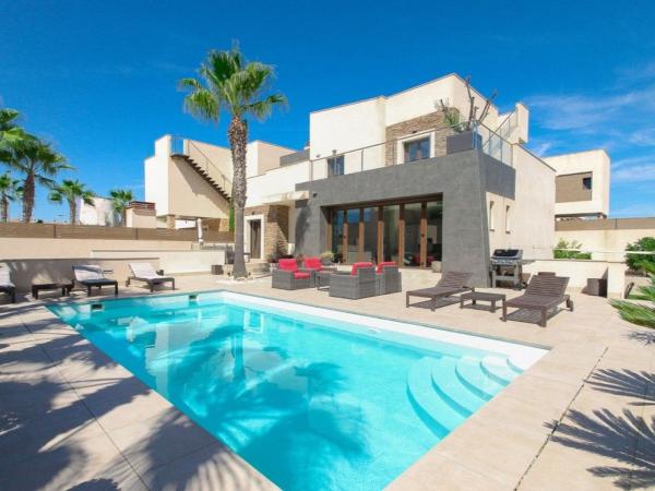 Casa o chalet independiente en Calle Argonautas, 18 a, Aguas Nuevas, Torrevieja photo 1