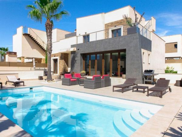 Casa o chalet independiente en Calle Argonautas, 18 a, Aguas Nuevas, Torrevieja photo 4