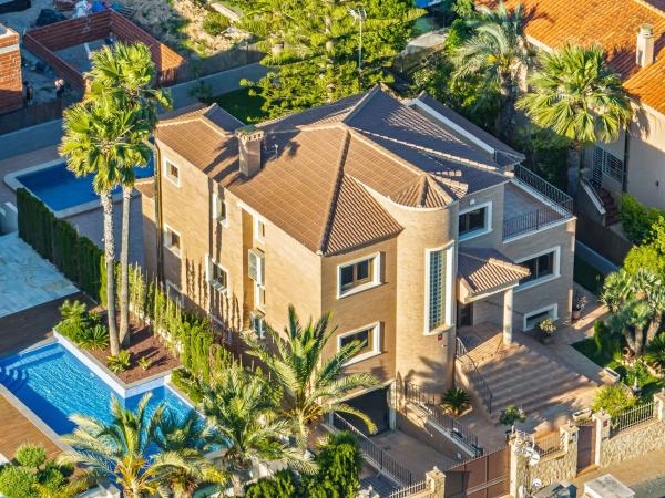 Casa o chalet independiente en Mar Rojo, La Veleta, Torrevieja photo 1