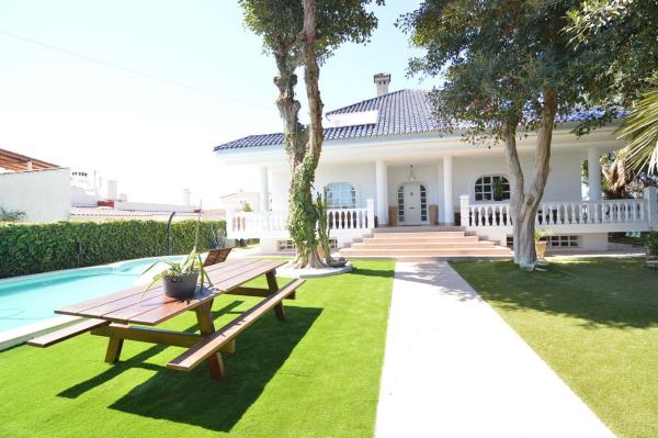 Casa o chalet independiente en Calle Patricio Zammit, Las Piscinas Naturales, Torrevieja thumbnail 2