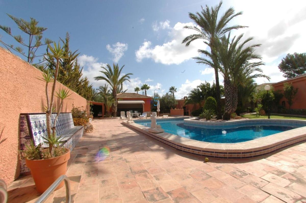 Продажа отдельного шале в Casa o chalet en La Siesta - El Salado - Torreta, Torrevieja, Торревьеха photo 2