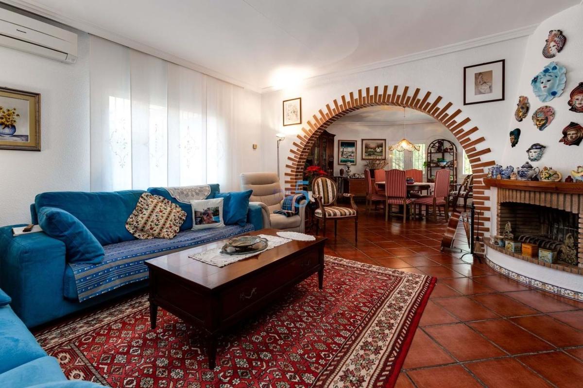 Продажа отдельного шале в Casa o chalet en La Siesta - El Salado - Torreta, Torrevieja, Торревьеха photo 4