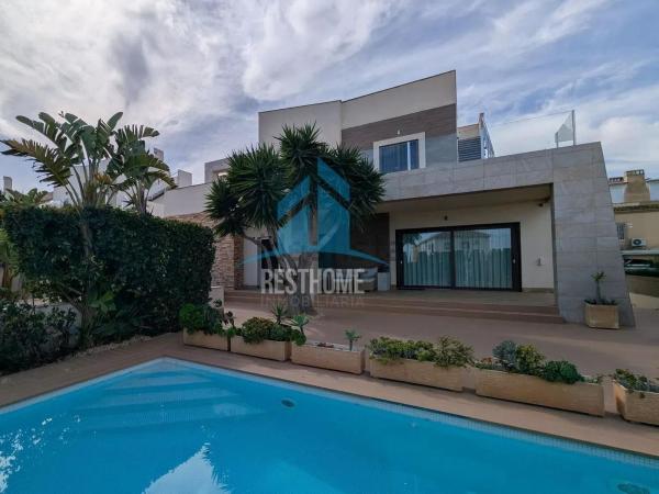 Casa o chalet independiente en Aguas Nuevas, Torrevieja photo 1