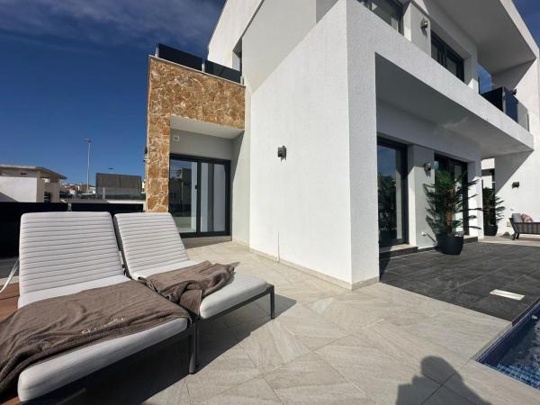 Casa o chalet independiente en Zona los Frutales, Torrevieja thumbnail 2