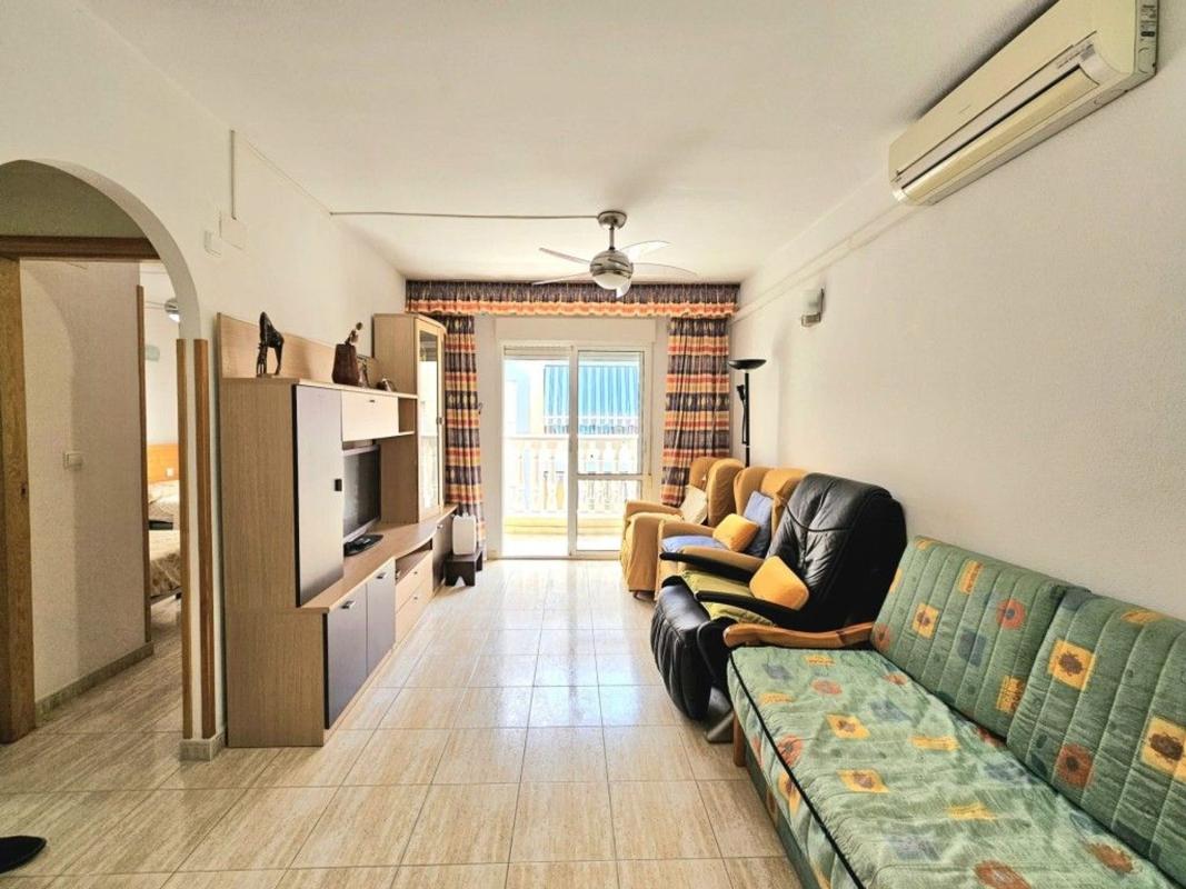 Venta de piso en Piso en Antonio Machado, Torrevieja, Torrevieja
photo 4