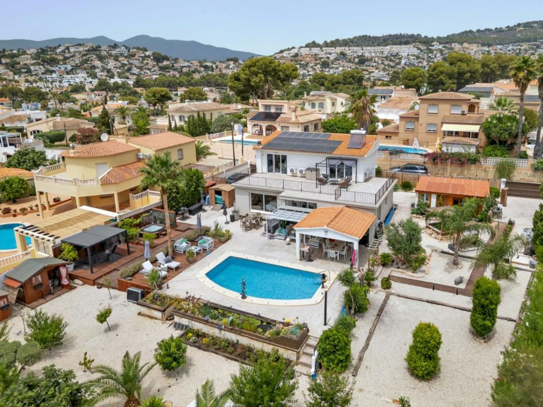 Sprzedaż niezależnego domku jednorodzinnego w Casa o chalet en Urbanización Carrió, Cometa-Carrió, Calpe, Kalpe photo 3