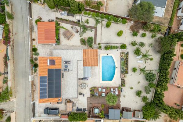 Частный шале на продаже в  Casa o chalet en Urbanización Carrió, Cometa-Carrió, Calpe, Кальпе photo 4