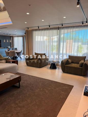Частный шале на продаже в  Casa o chalet en Calle Murillo, Centro de la Ciudad Quesada, Rojales, Рохалес photo 4