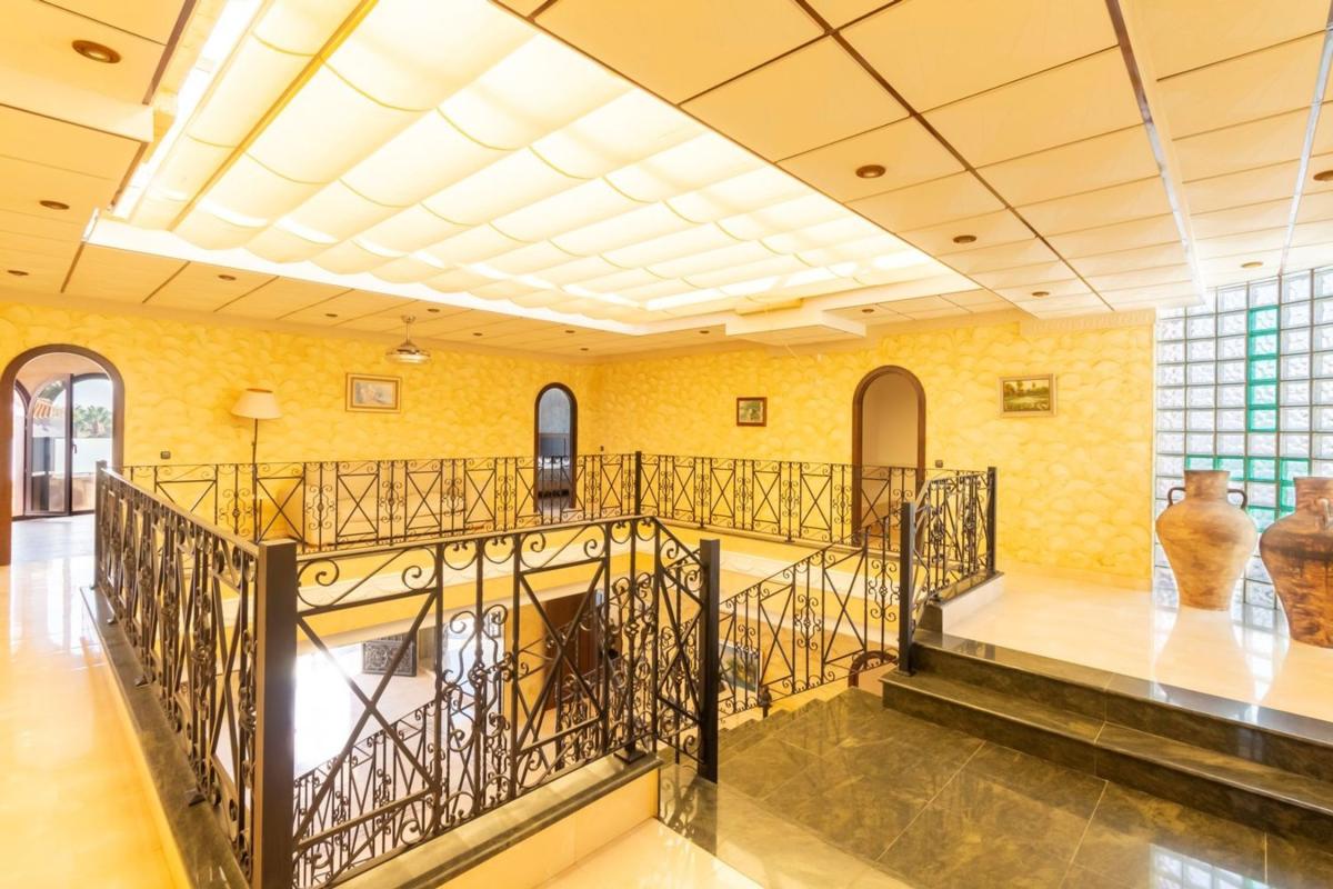 Продажа отдельного шале в Casa o chalet en Calle Elcano Zen, La Zenia, Orihuela, Ориуэла photo 5