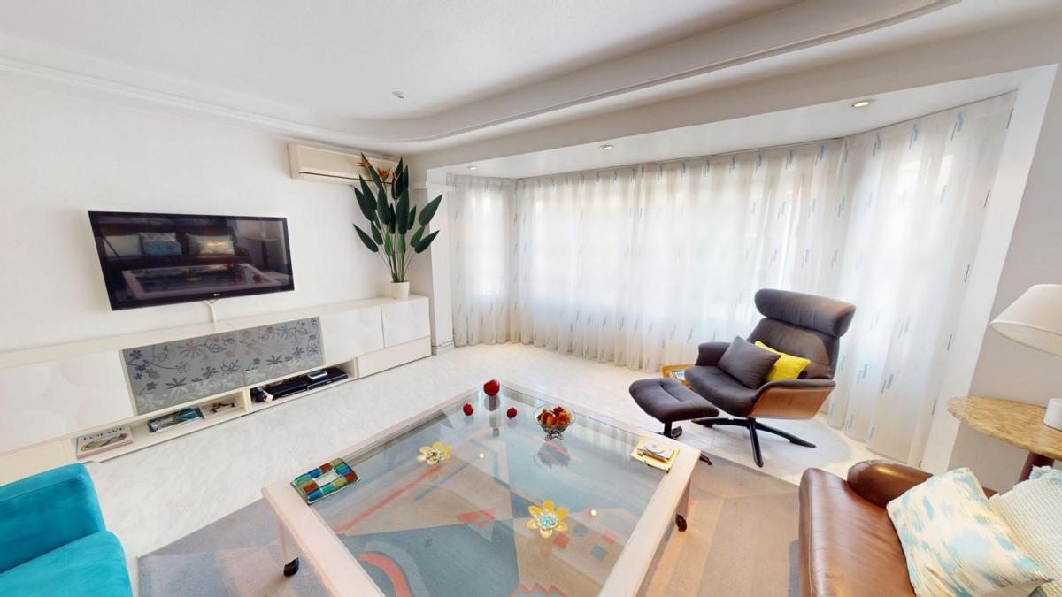 Edificio de 472m2 en venta en Elche / Elx photo 4