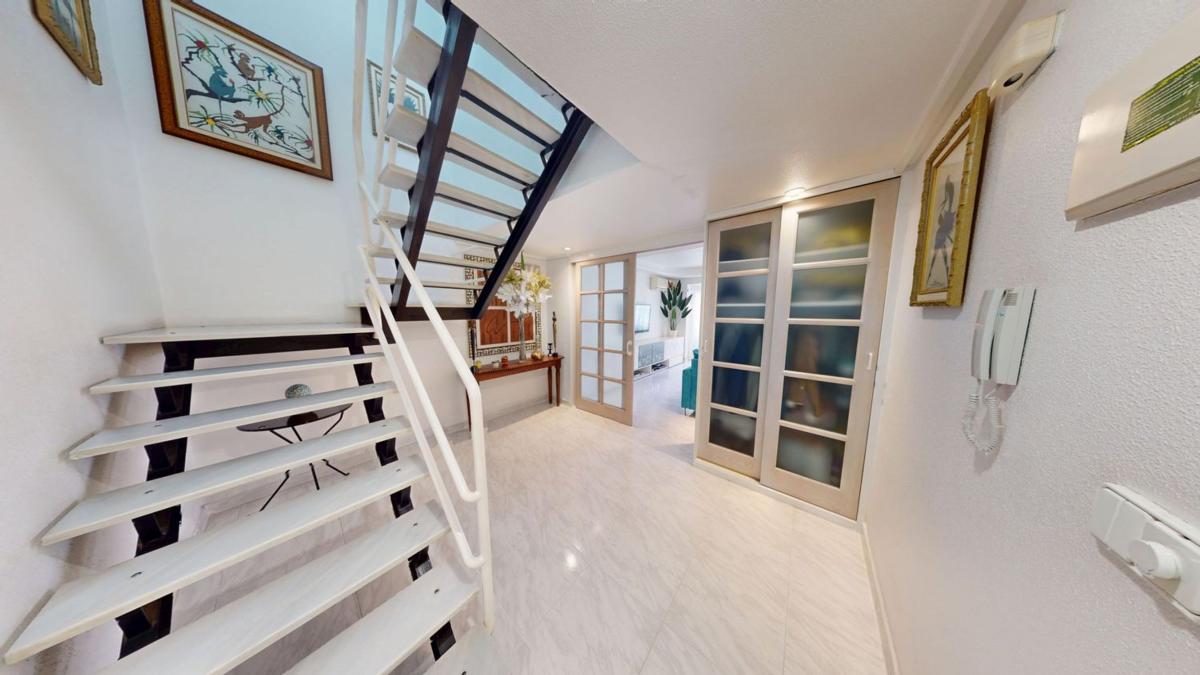 Edificio de 472m2 en venta en Elche / Elx photo 5