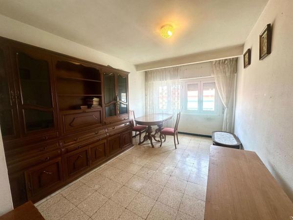 Piso en venta en Piso en Calle Cánovas del Castillo, Carolinas Altas, Alicante / Alacant, Alicante / Alacant photo 1