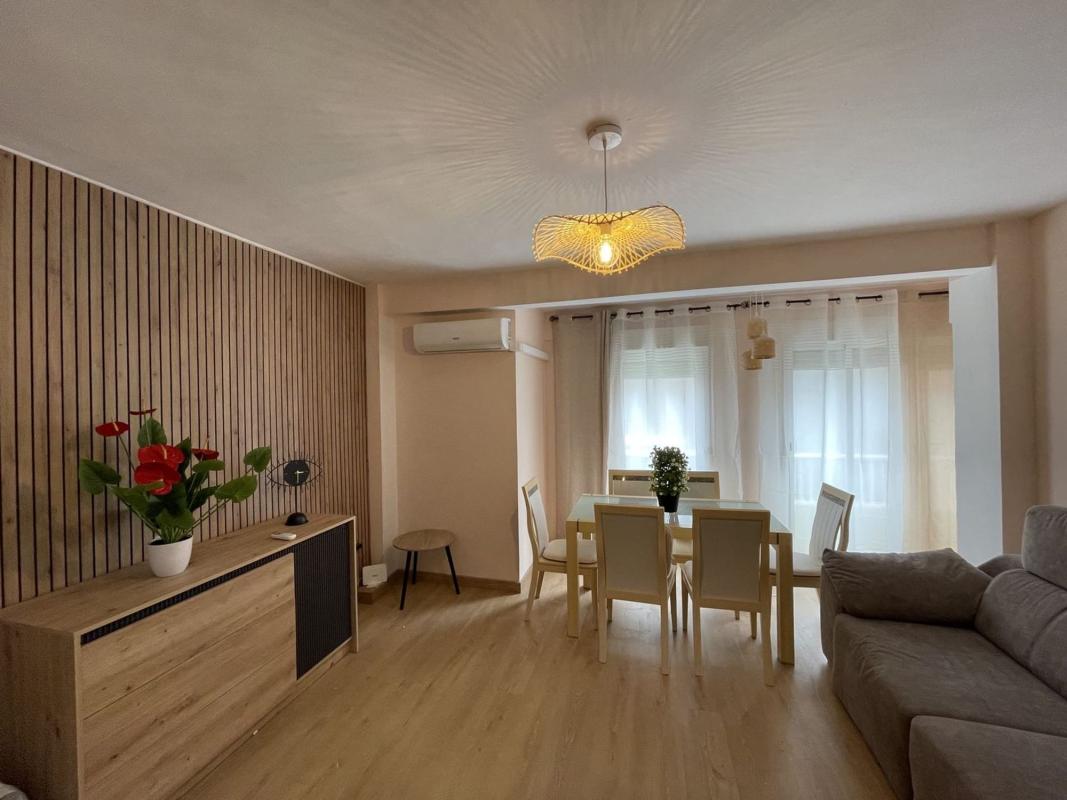 Venta de piso en Piso en Calle Garbinet, 49, Carolinas Altas, Alicante / Alacant, Alicante / Alacant
photo 1