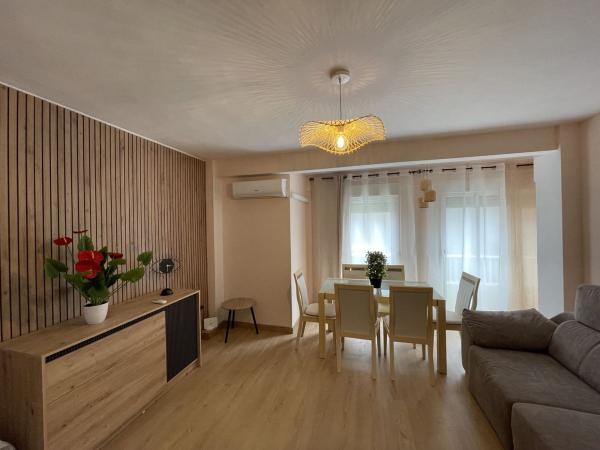 Venta de piso en Piso en Calle Garbinet, 49, Carolinas Altas, Alicante / Alacant, Alicante / Alacant
photo 1