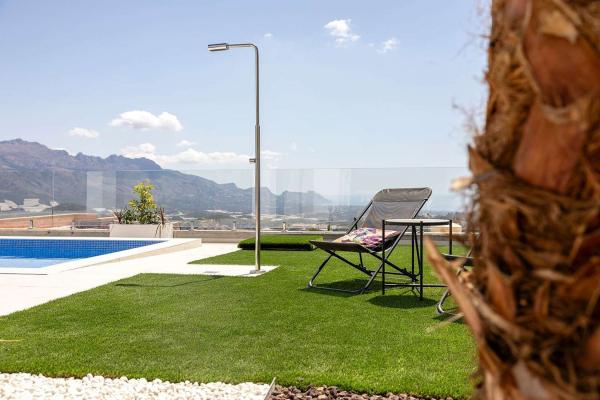 Independent chalet for sale in Casa o chalet independiente en Casco urbano, Polop, Polop
photo 1