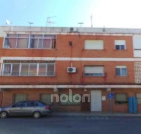 Venta de piso en Piso en Calle Oscar Esplá, Pinoso, Pinoso
photo 1