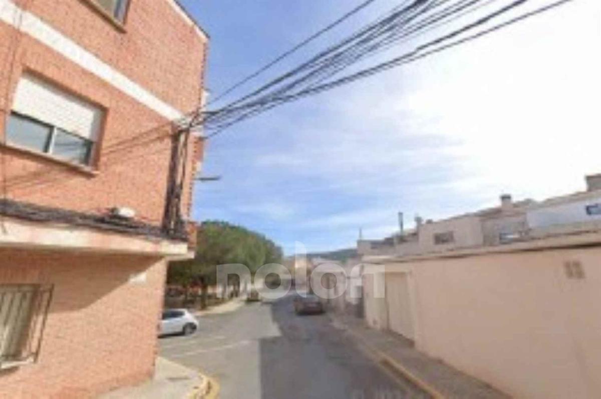 Venta de piso en Piso en Calle Oscar Esplá, Pinoso, Pinoso
photo 3