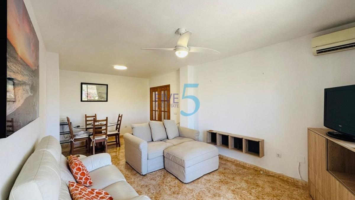 Sale of apartment in Piso en Centro, San Miguel de Salinas, San Miguel de Salinas
photo 3