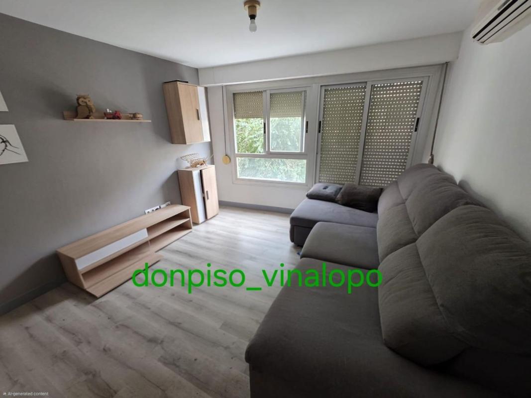 Venta de piso en Piso en Plaza de Toros - Avenida Chapí - Trinquete, Elda, Elda
 photo 2
