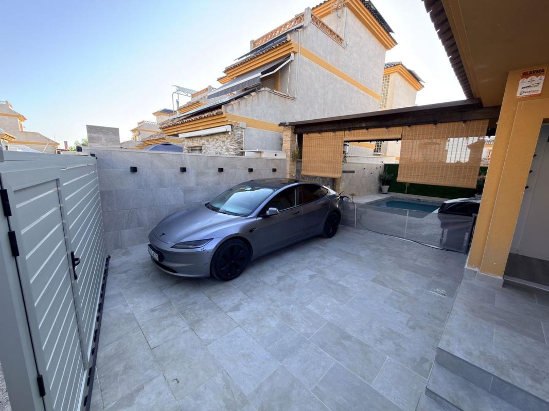 Продажа отдельного шале в Casa o chalet independiente en Partida Rafaela, 9, Los Montesinos, Лос-Монтесинос photo 3