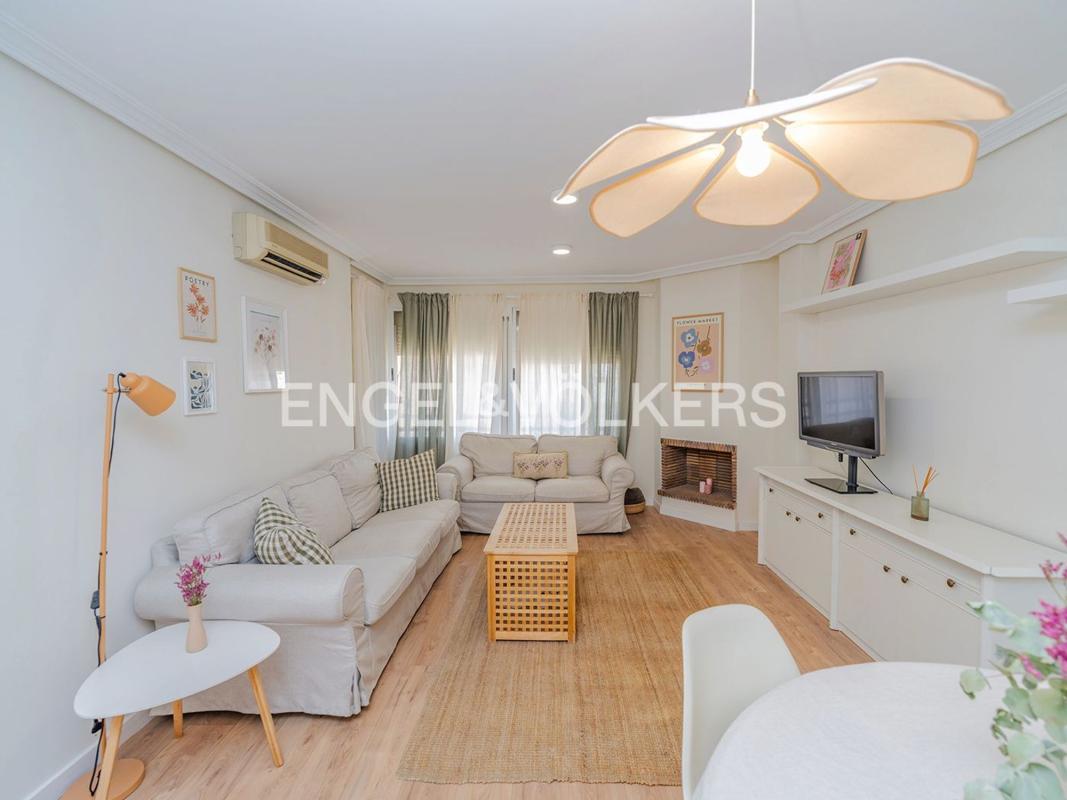 Sale of apartment in Piso en Calle San Vicente, 40, San Antón, Alicante / Alacant, Alicante
photo 2