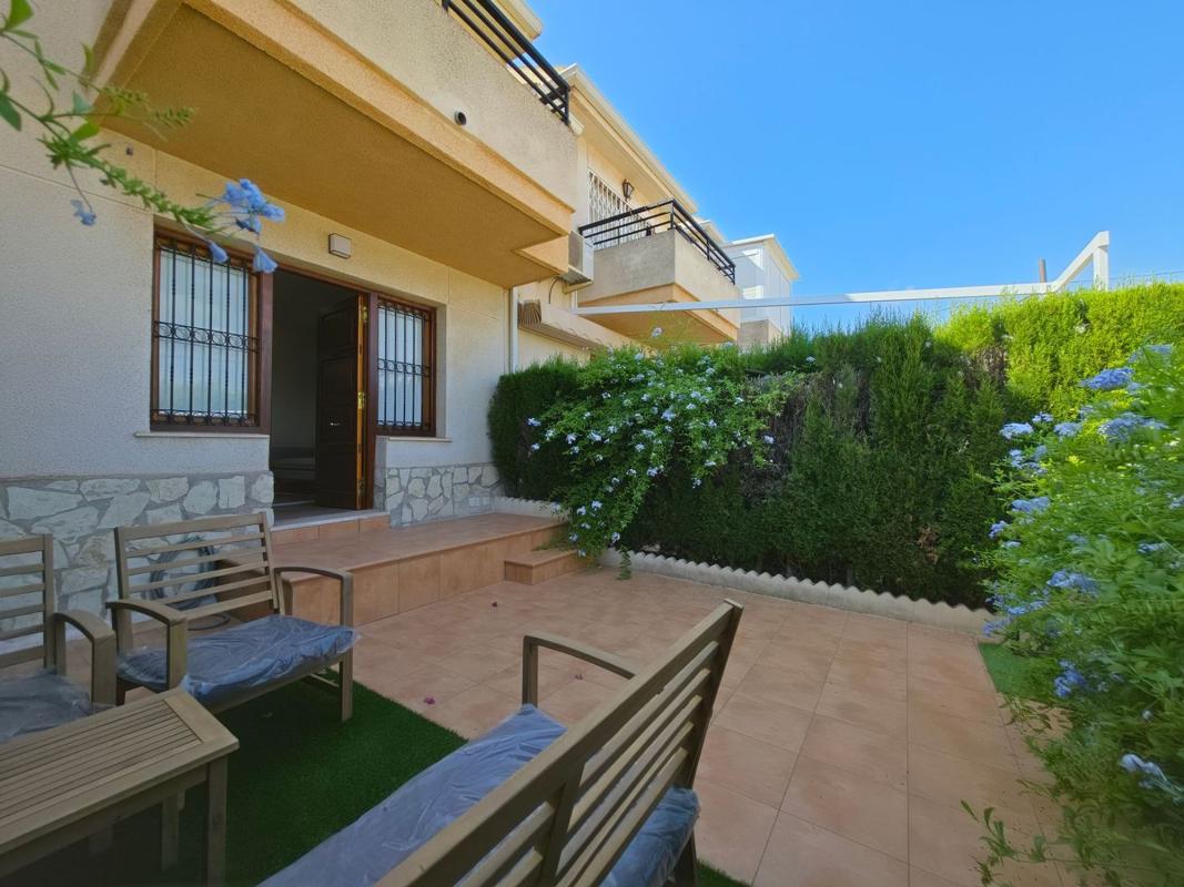 Sale of townhouse in Chalet adosado en Avenida Capiscol, 9, Nou Nazaret - Frank Espinós, San Juan de Alicante , San Juan de Alicante photo 2