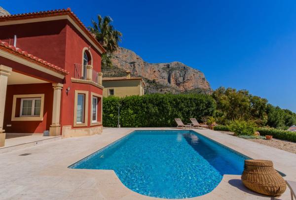 Casa o chalet independiente en Calle de Àries, 4, Montgó - Ermita, Jávea/Xàbia thumbnail 3